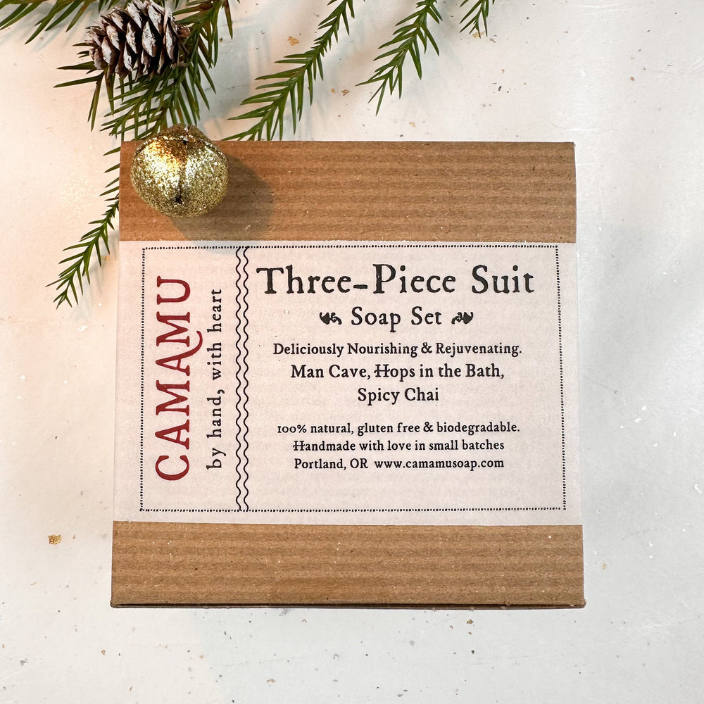 Three-Piece Suit Soap Set with Gild Bell Decoration